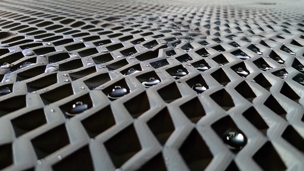 honeycomb grip channels sweat